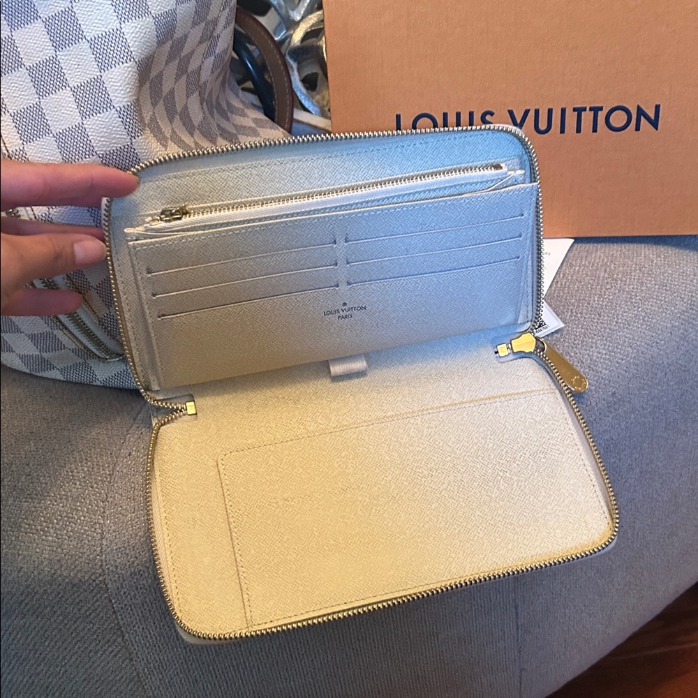 Louis Vuitton Damier Azur Canvas Sperone Backpack & Damier Azur Organizer - Picture 16 of 17